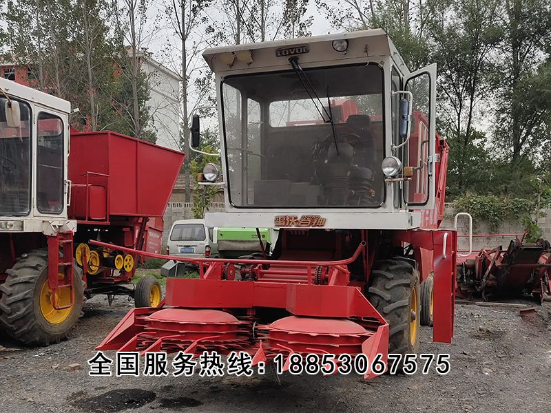 內(nèi)置圓盤式青儲機(jī)