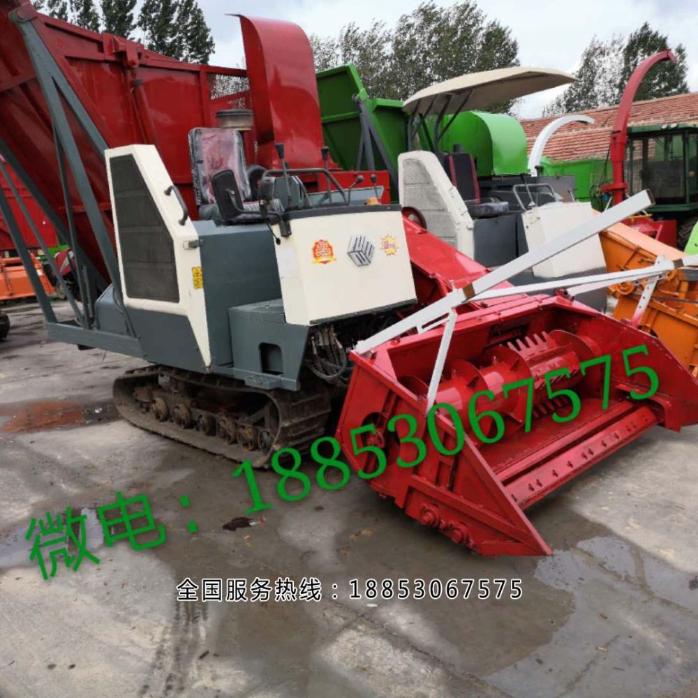 履帶自走式青儲機