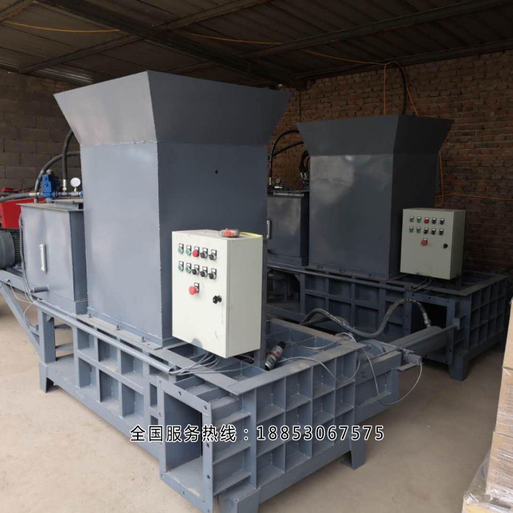 青儲(chǔ)液壓打包機(jī)