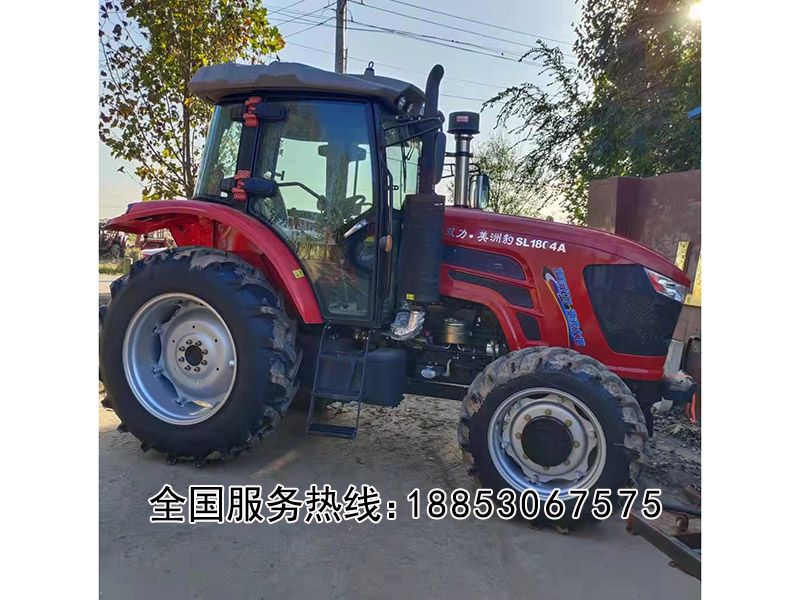 四驅(qū)大馬力農(nóng)用拖拉機(jī)