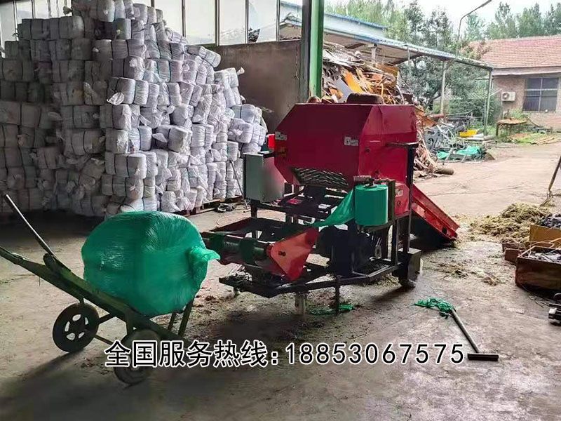 青儲打捆包膜一體機(jī)